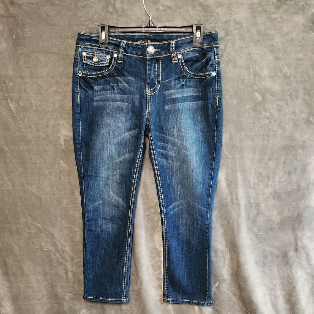 Love Nation Size 8 Capris